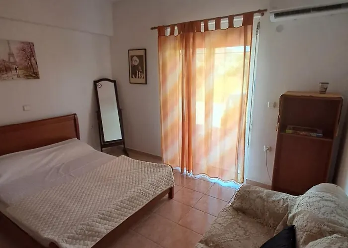 Galinis Kır Evi Paradeísion